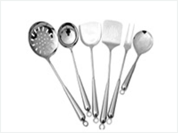 各种勺子铲子